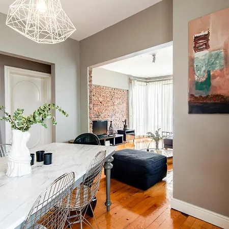 Modern With Stylish Interior In Beyoglu Apartamento Estambul
