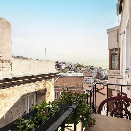 Apartamento Modern With Stylish Interior In Beyoglu *